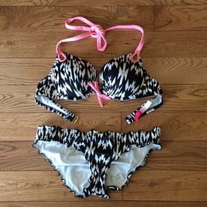 Victoria’s Secret B&W bikini set